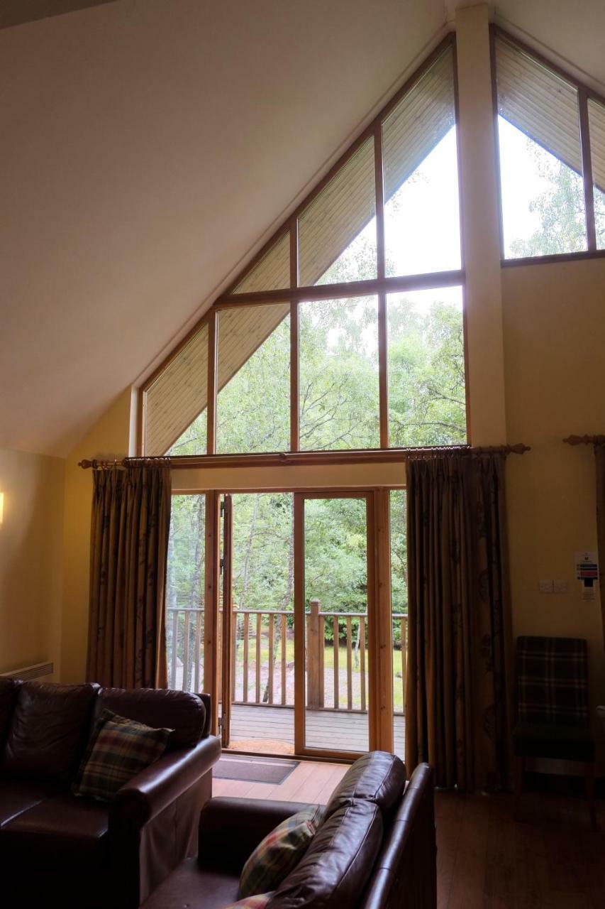 Macdonald Woodland Lodges At Macdonald Aviemore Resort Exterior foto